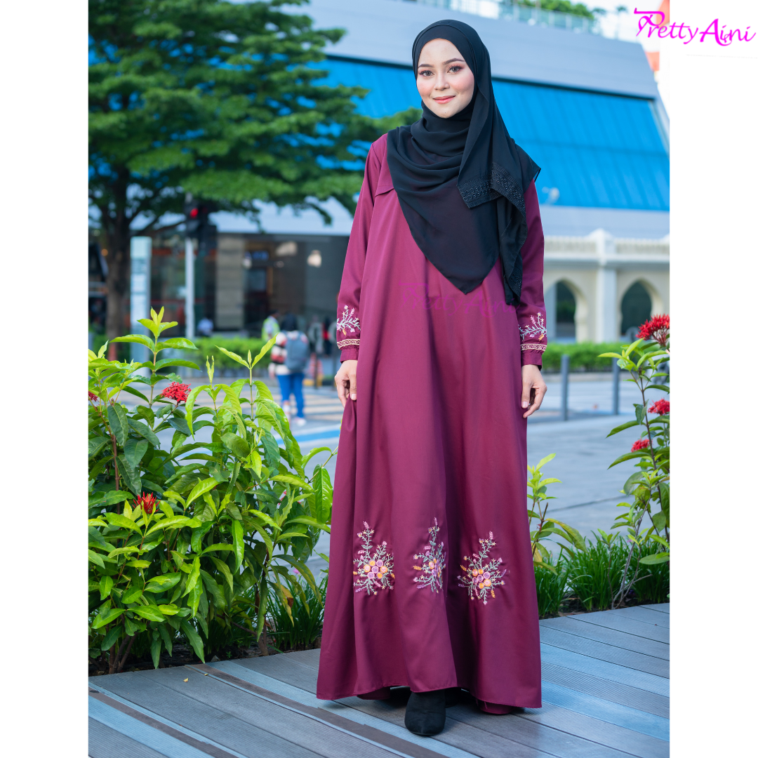 Jubah Amna - Maroon - Image 5