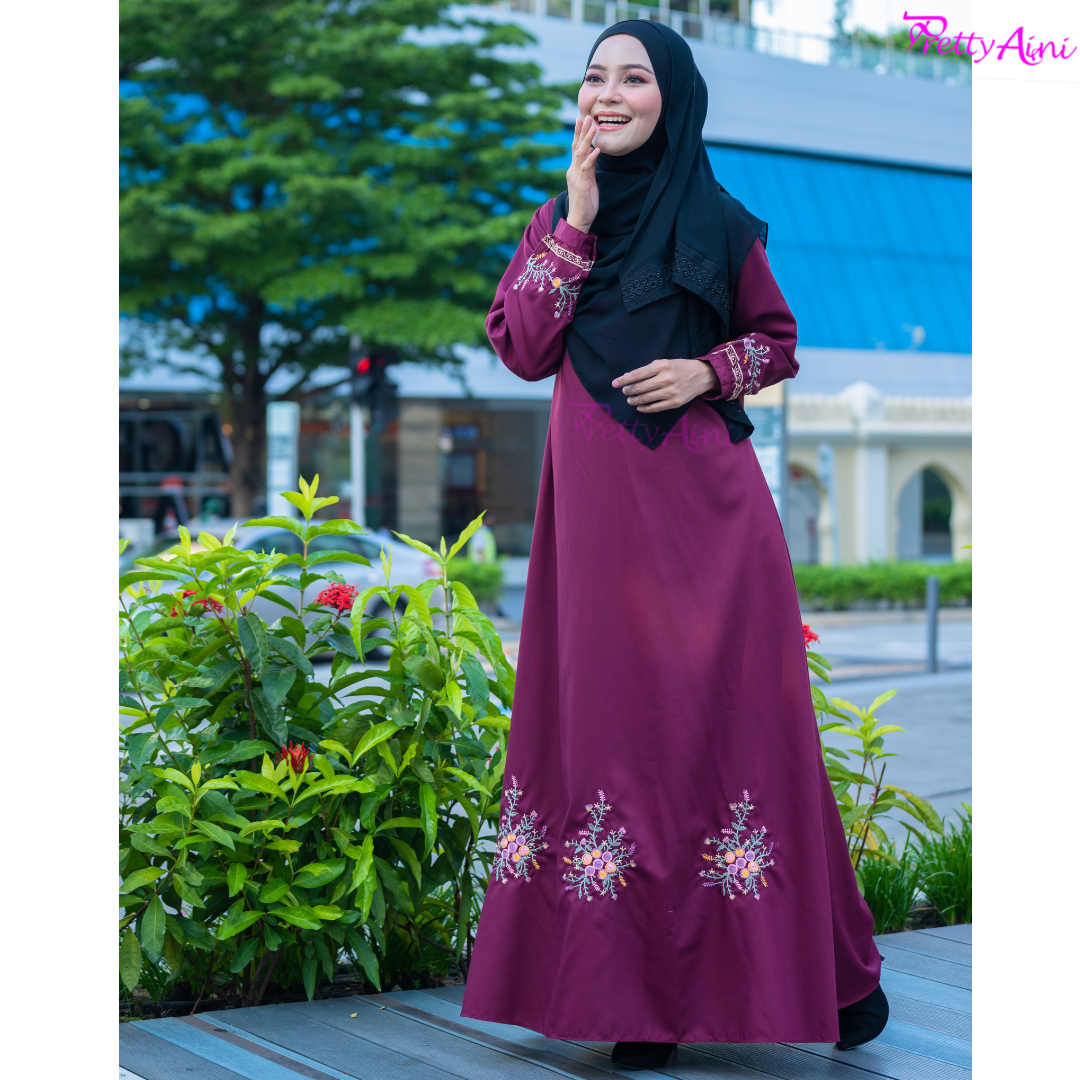 Jubah Amna - Maroon - Image 6